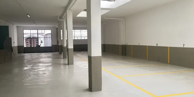 Area parcheggio privato spazioso hotel Torino Loft